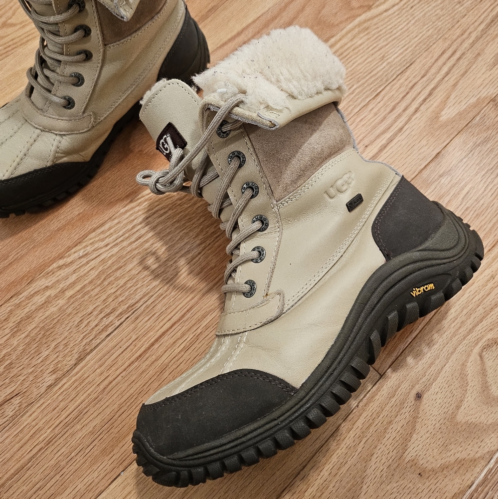 UGG Women's Adirondack Boot Iii